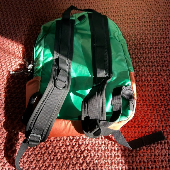 TOPO backpack - Picture 2 of 5